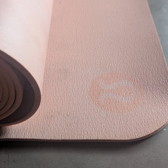 Lululemon The (Big) Mat 5mm Made With FSC™ Certified Rubber - Picture 7 of 16